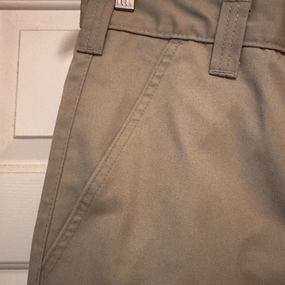 Men's Carhartt khaki Pants 30x30 NWOT